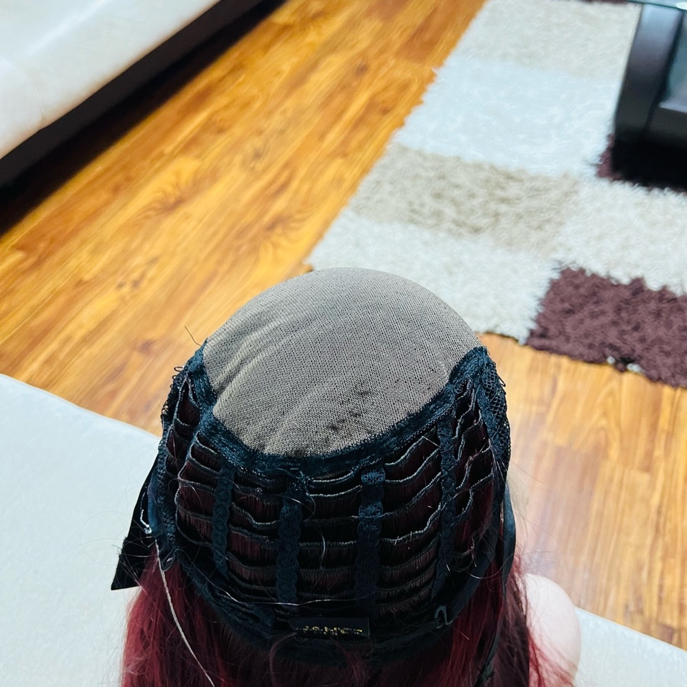 Wig - Picture 5 of 9
